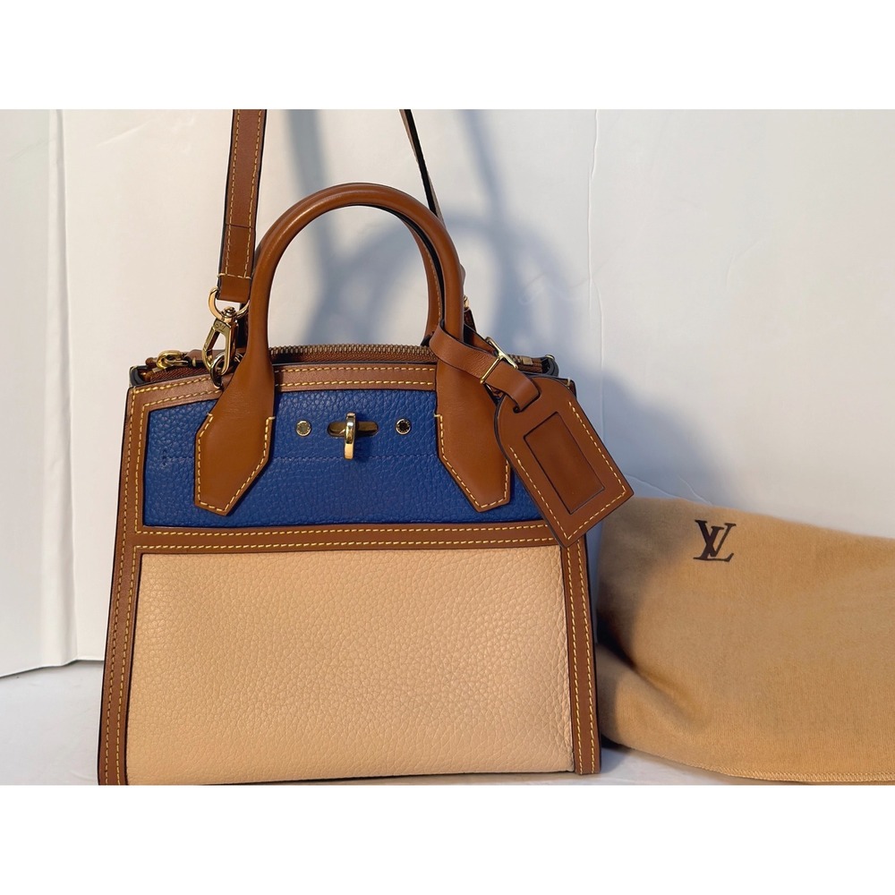 Louis Vuitton City Steamer bag with lock & keys& dust bag. EUC no callouts